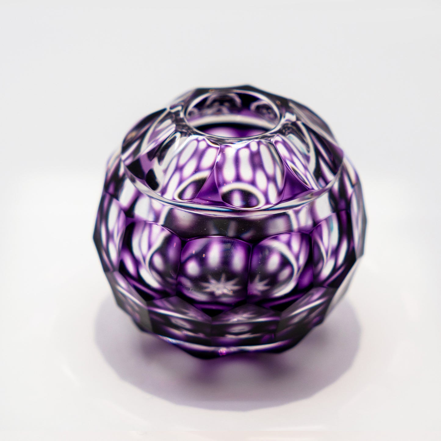 Vase à fleurs rond