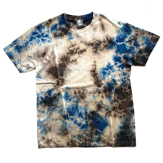 奄美大島の泥染めと藍染めによるマダラ柄の半そでTシャツ｜一点ものの風合いが魅力の個性派デザイン（Mサイズ）｜Japan Satsuma